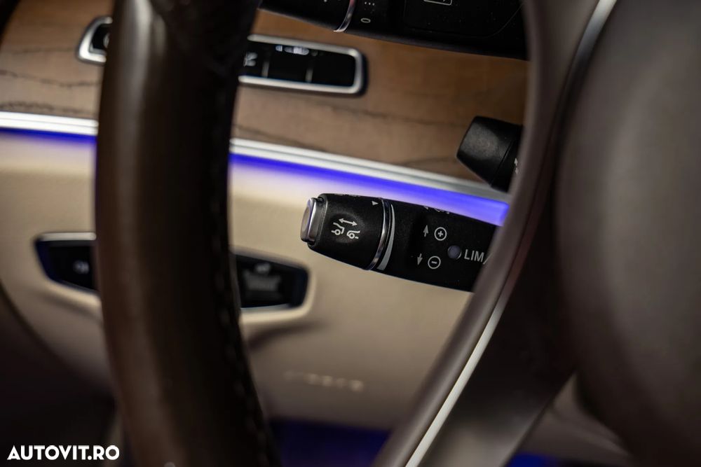 Mercedes-Benz E 220 d 4MATIC Aut. - 18