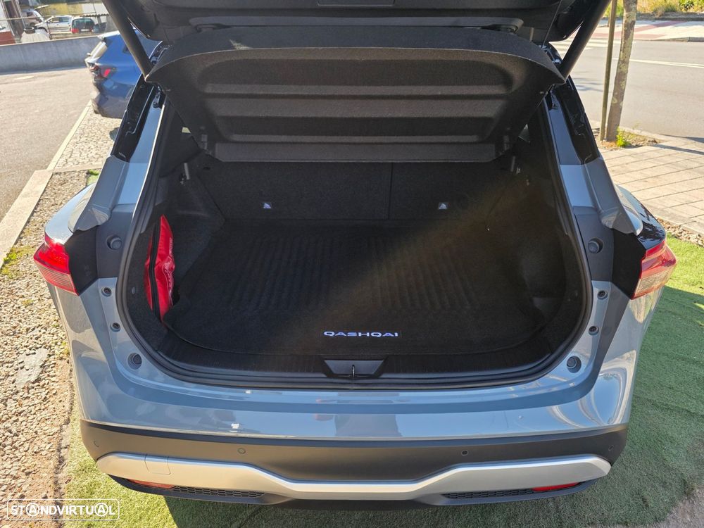 Nissan Qashqai 1.3 DIG-T Tekna + Xtronic - 33