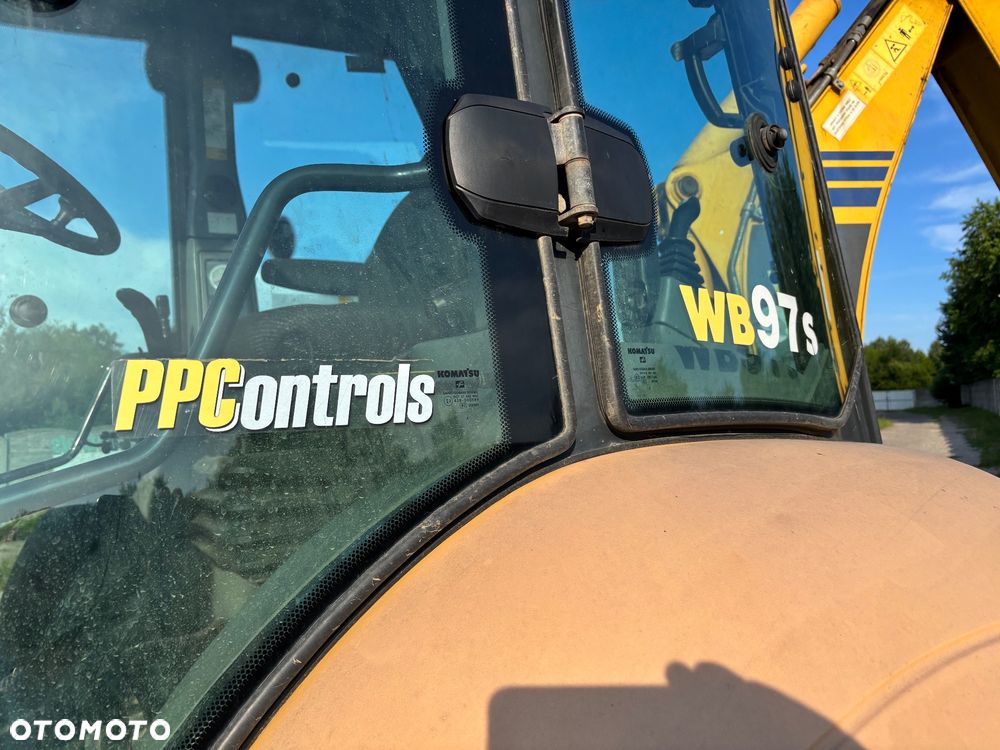 Komatsu WB97S-5EO 2015r 4x4x4 koparko ładowarka dżojstiki - 15