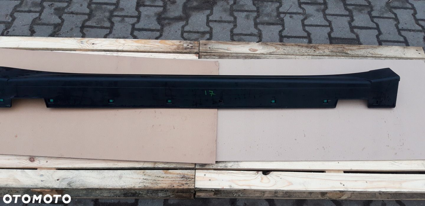 LISTWA PROGOWA PRAWA HYUNDAI TUCSON II 87754-D7000 - 2