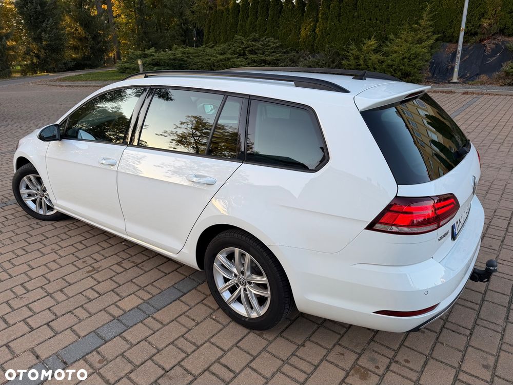 Volkswagen Golf 2.0 TDI SCR Comfortline - 6