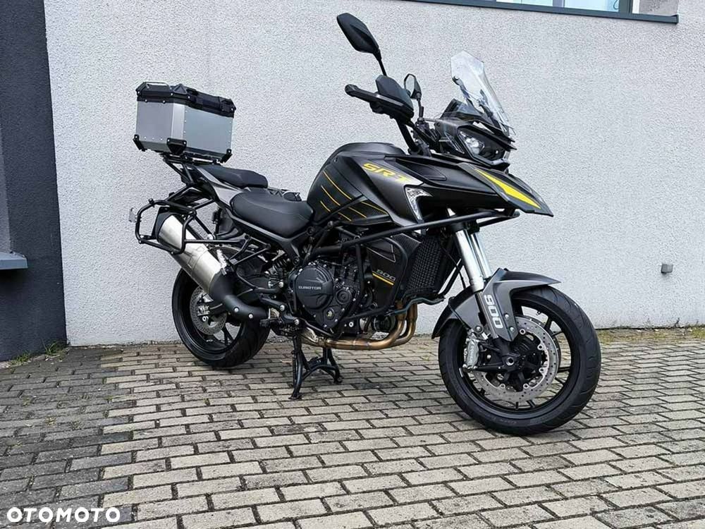 QJMOTOR SRT900S - 13