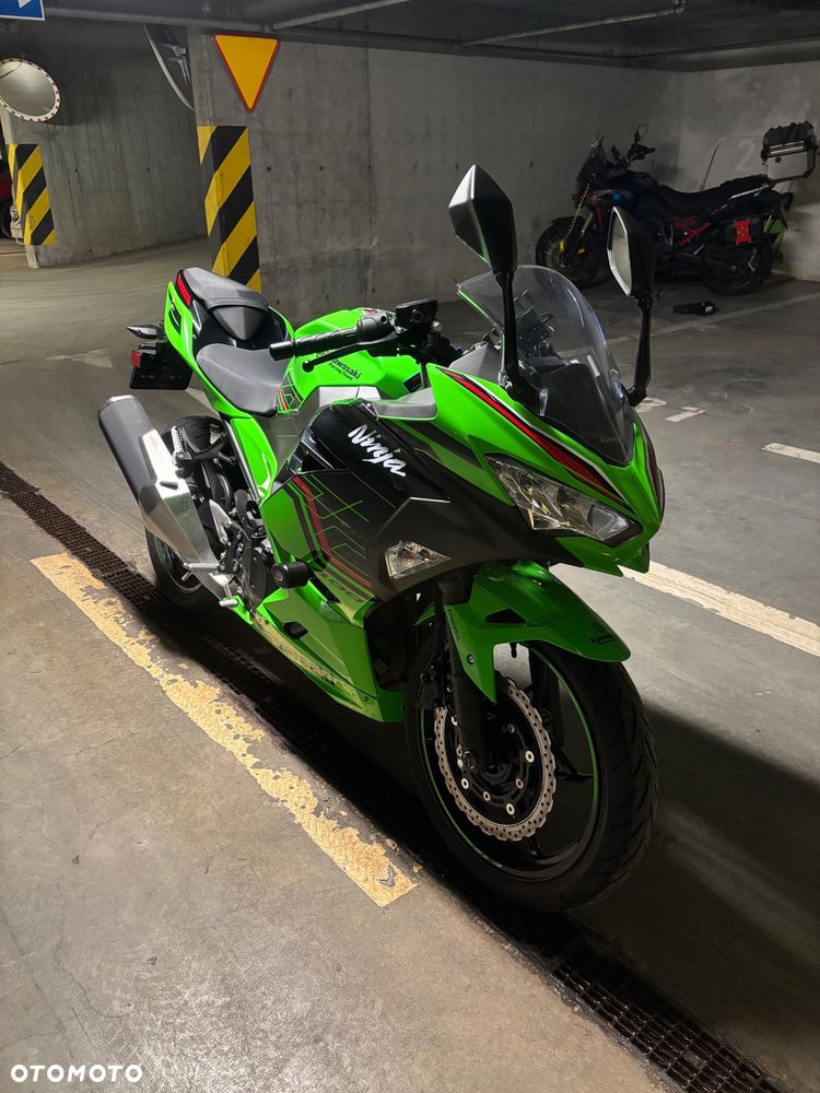 Kawasaki Ninja 400 - 1