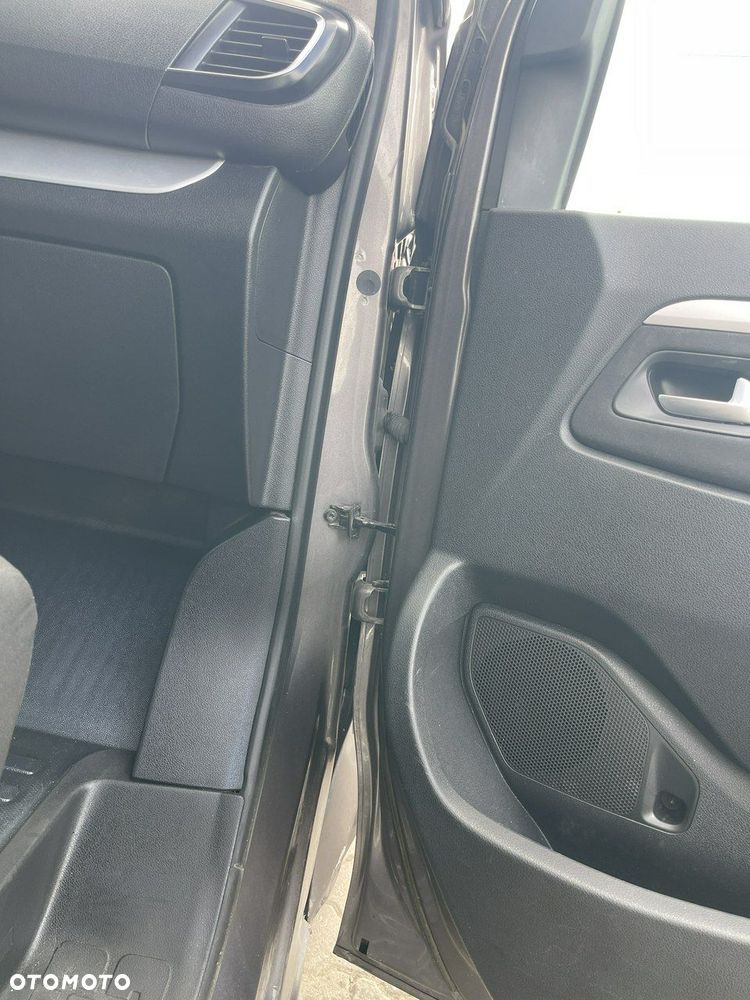 Peugeot Traveller - 5