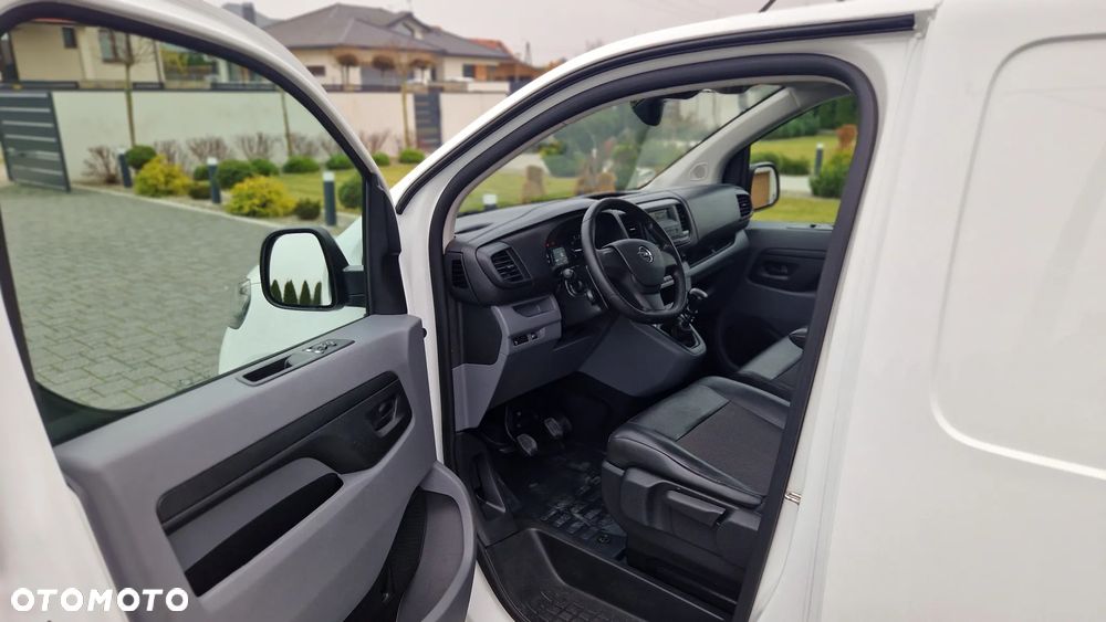 Opel Vivaro - 10