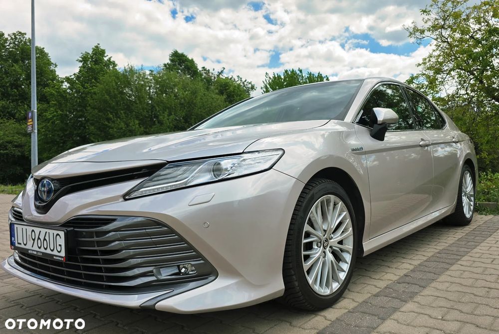 Toyota Camry 2.5 Hybrid Executive CVT - 6