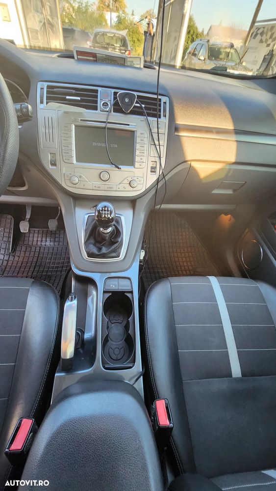 Ford Kuga 2.0 TDCi 4WD Titanium - 1