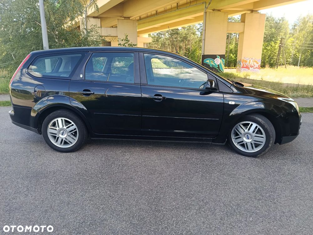 Ford Focus 1.6 TDCi cDPF Ghia - 3