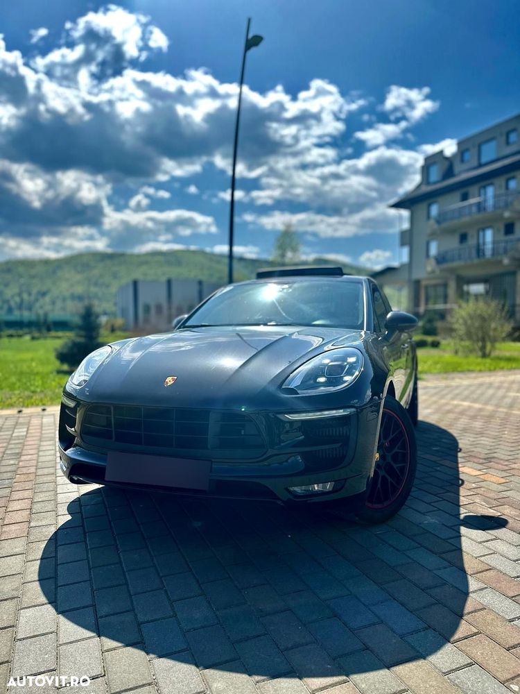 Porsche Macan - 2