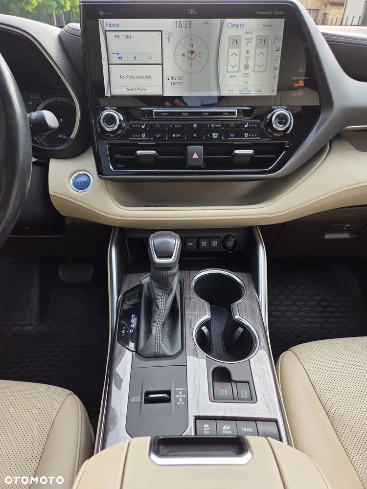 Toyota Highlander 2.5 Hybrid Executive - 28