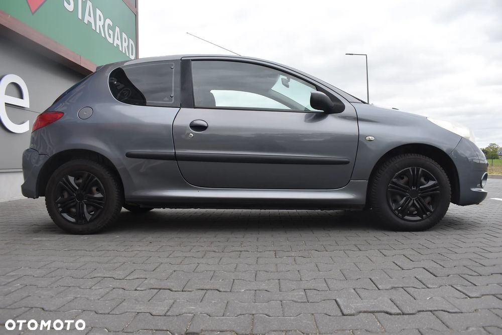Peugeot 206 60 Filou - 16