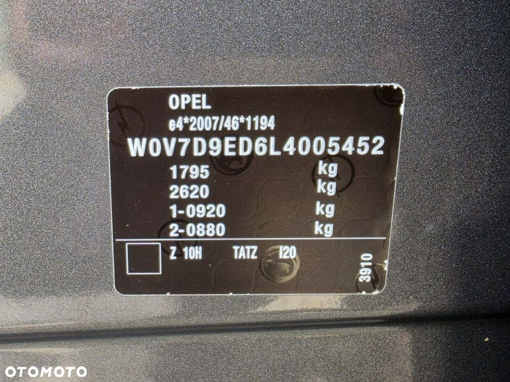 Opel Crossland X - 18