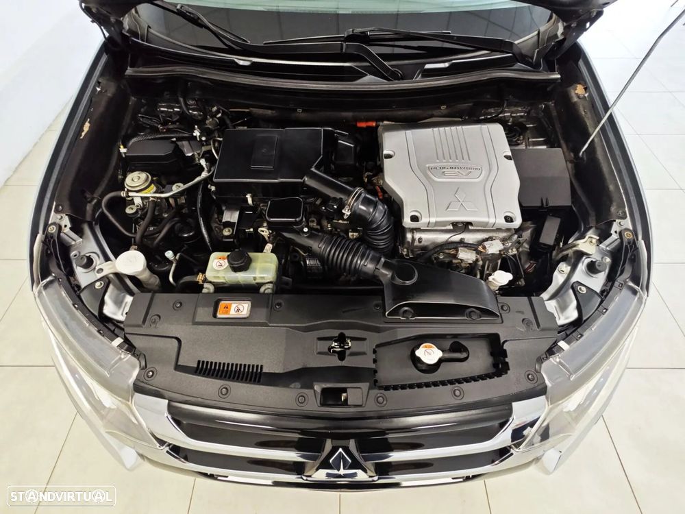 Mitsubishi Outlander - 59