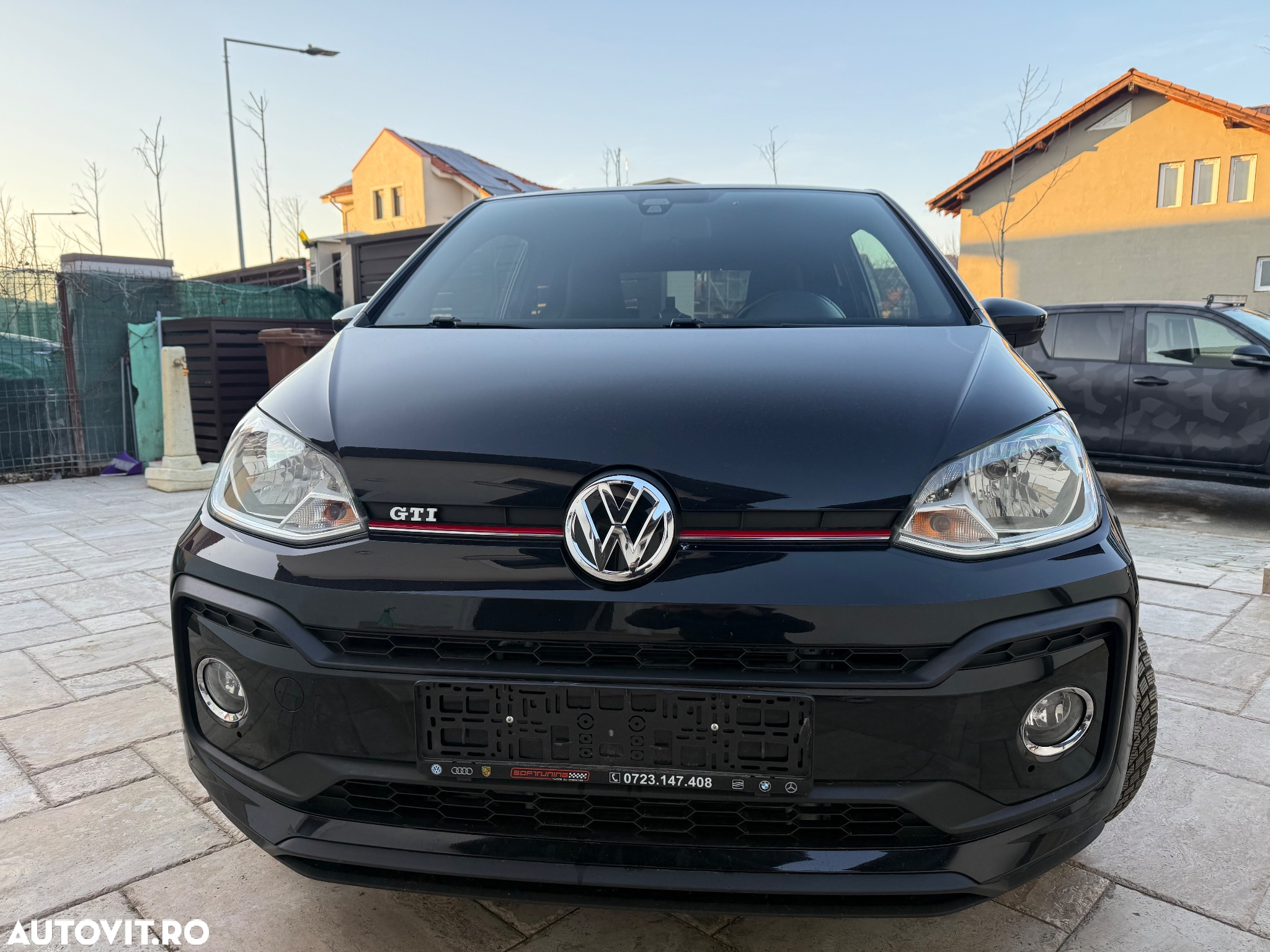 Volkswagen up! GTI - 2