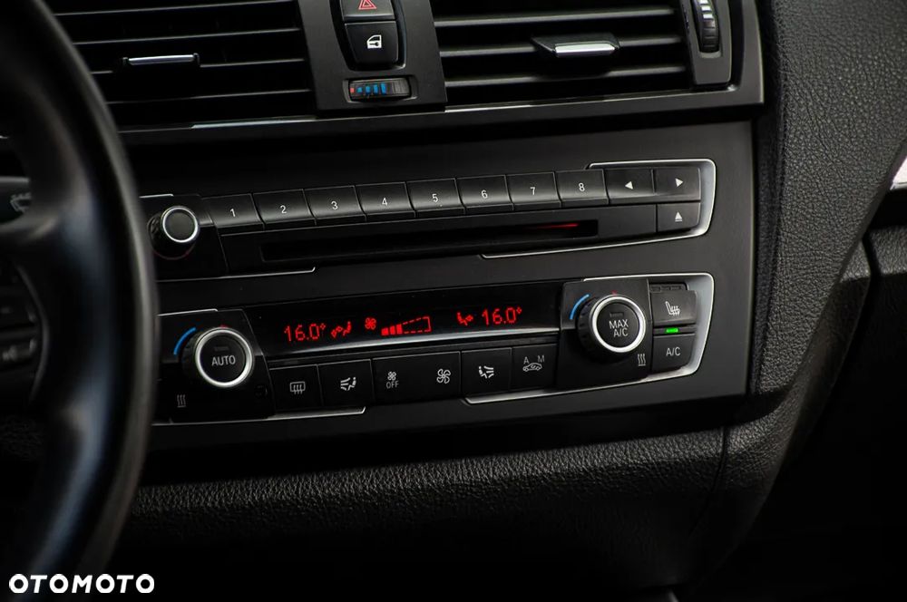 BMW Seria 1 116d DPF Edition Sport - 35