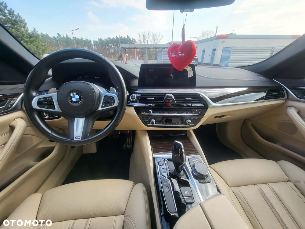 BMW Seria 5 530e iPerformance xDrive - 19