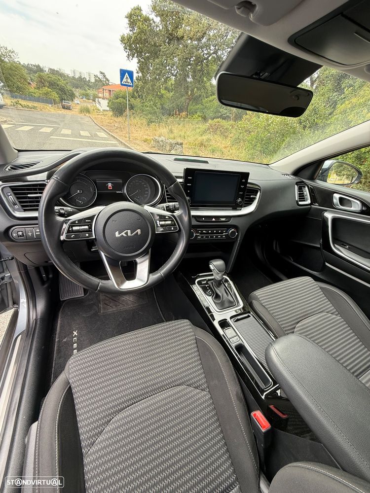 Kia XCeed - 14