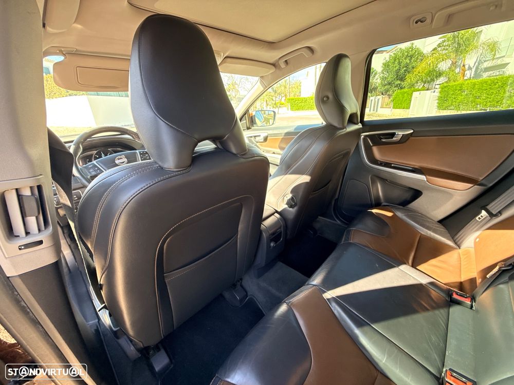 Volvo XC 60 2.0 D4 Summum Geartronic - 15