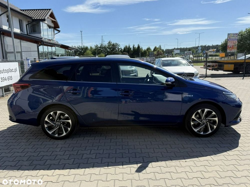 Toyota Auris - 10