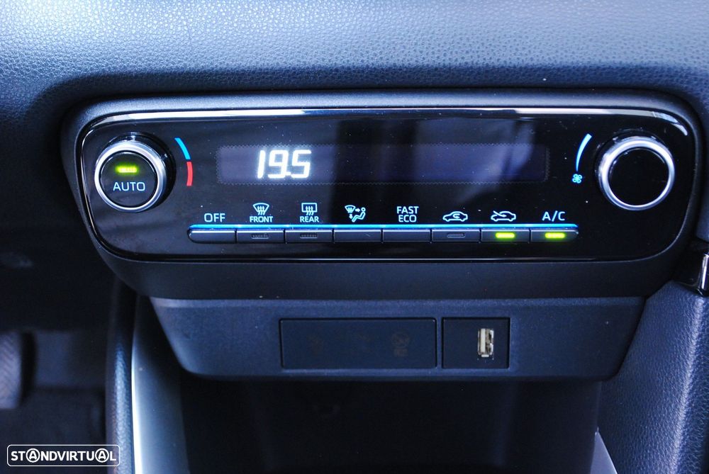 Toyota Yaris 1.5 HDF Comfort Plus - 20