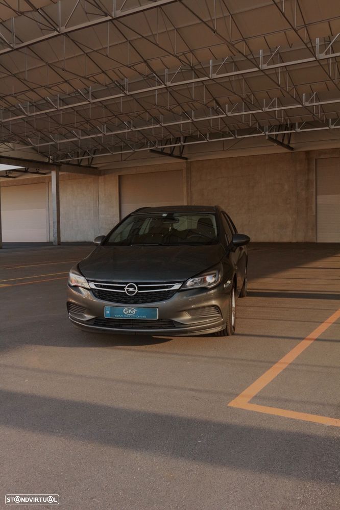 Opel Astra 1.5 D S&S Design&Tech - 4