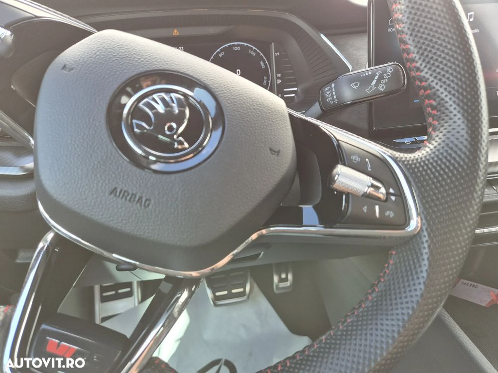 Skoda Octavia Combi 2.0 TDI DSG 4x4 RS - 16