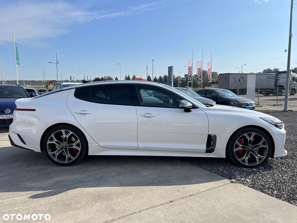 Kia Stinger 3.3 T-GDI V6 GT AWD - 4