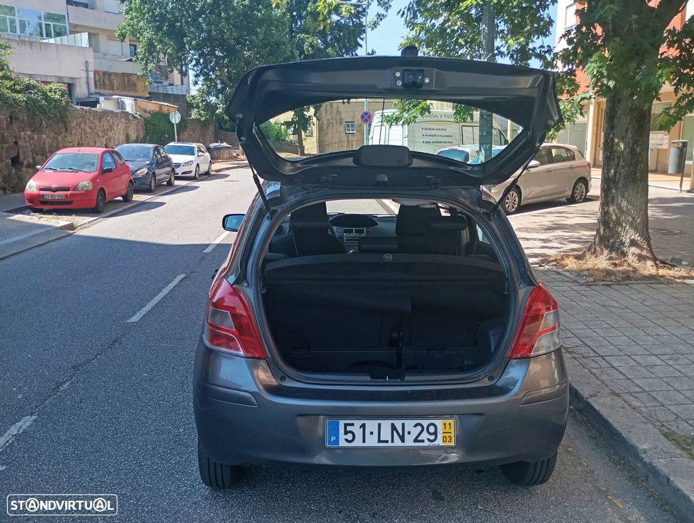 Toyota Yaris 1.0 VVT-i Comfort+P.Style - 8