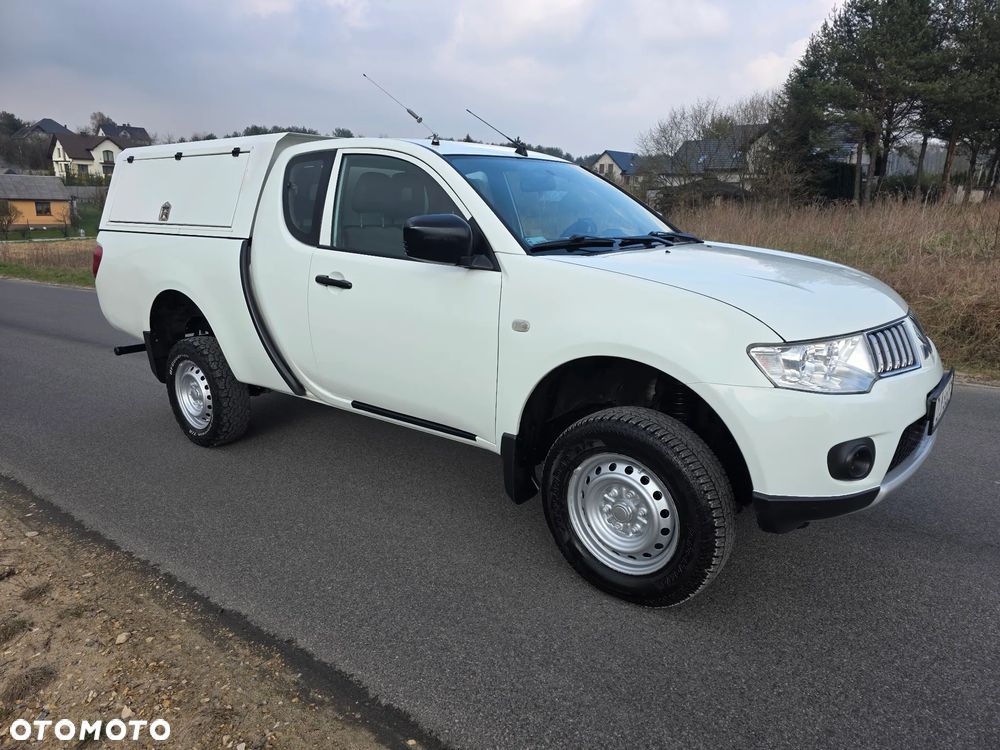 Mitsubishi L200 2.5 DID SC Inform - 10