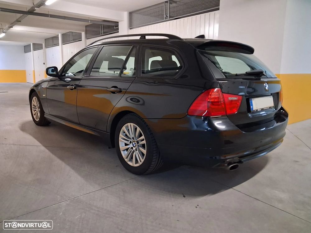BMW 318 d Dynamic - 1