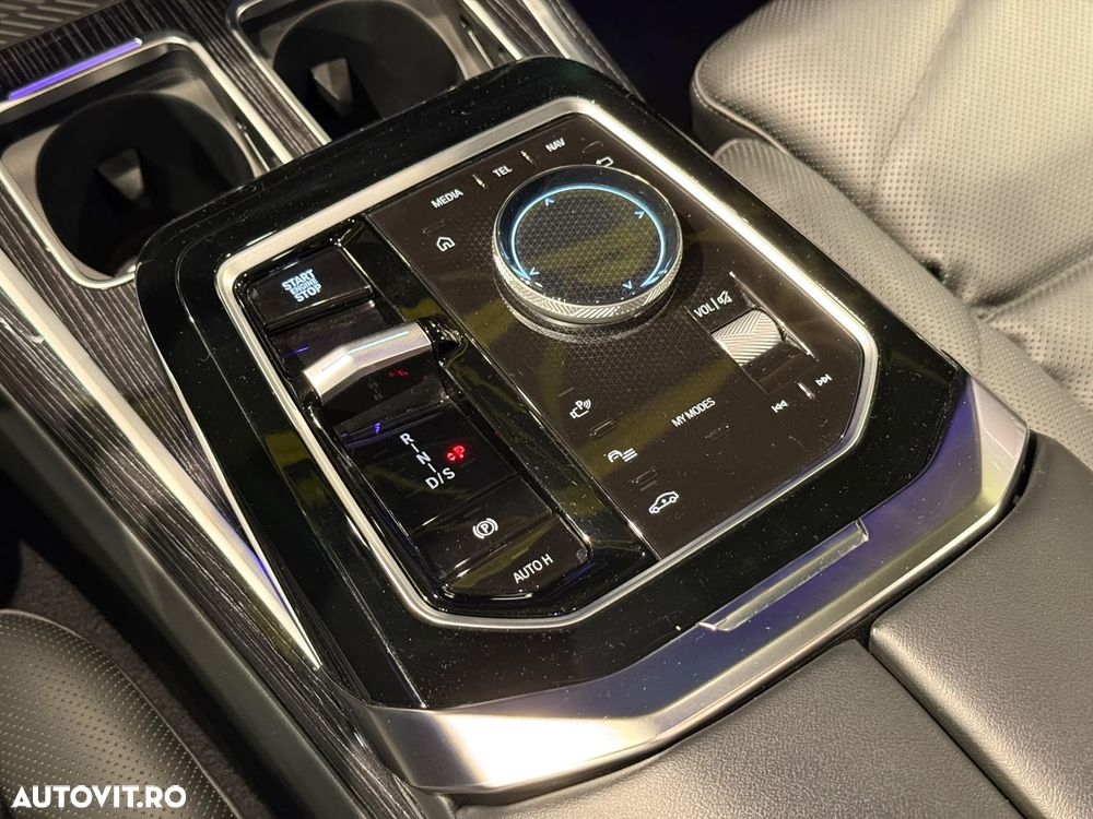 BMW Seria 7 - 35