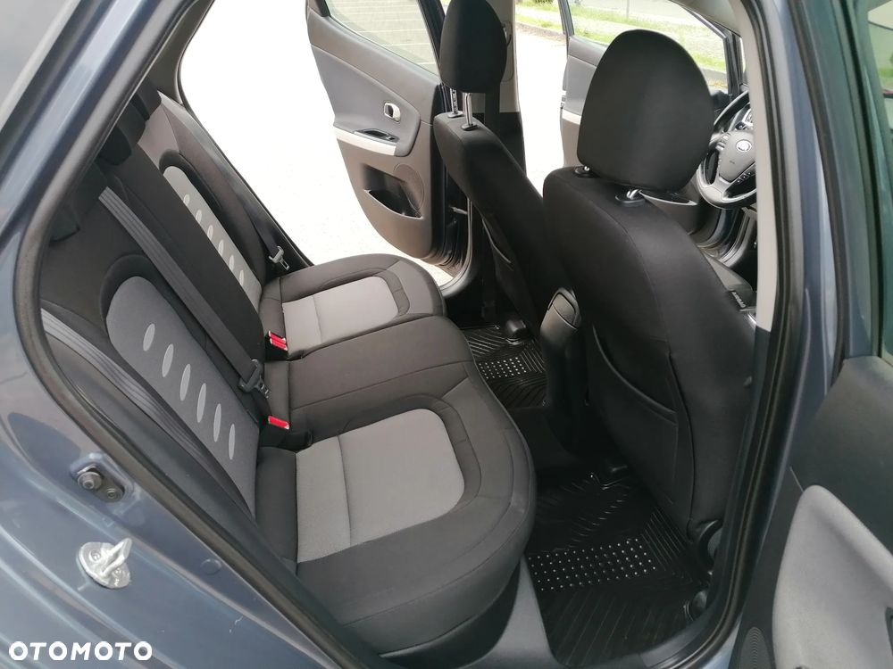 Kia Ceed 1.4 CVVT Dream Team Edition - 22
