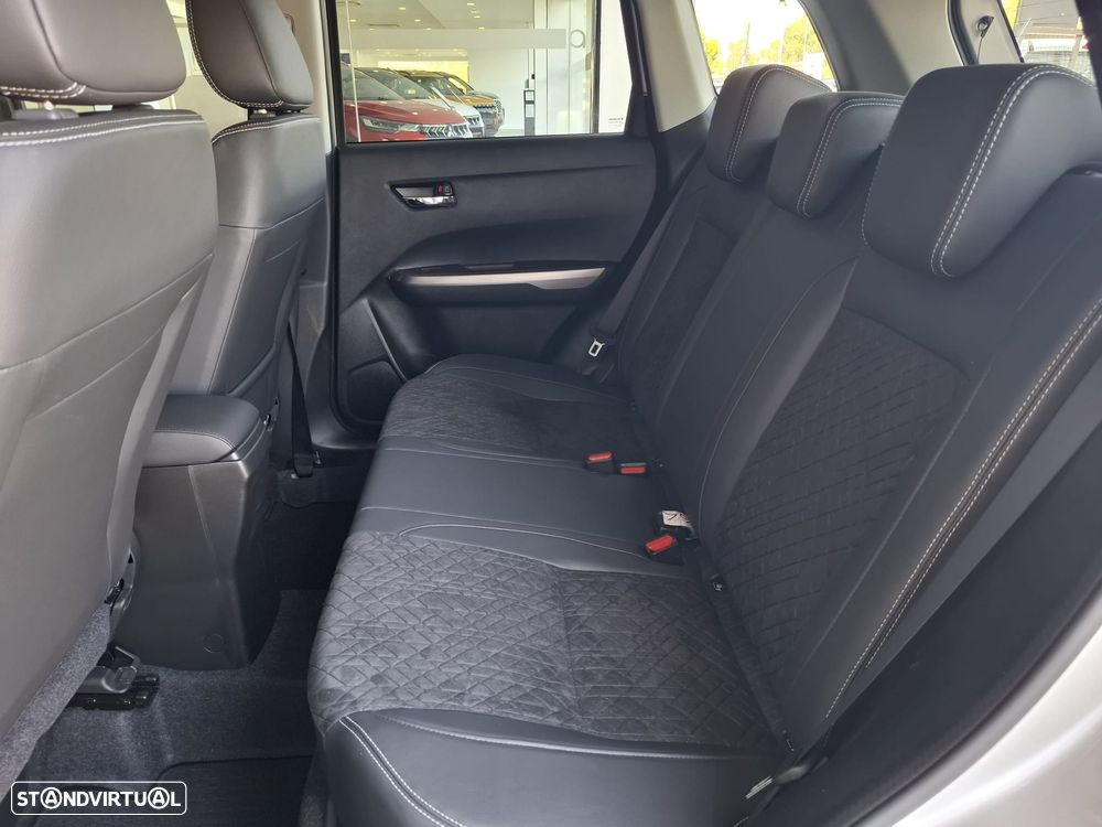 Suzuki Vitara - 21