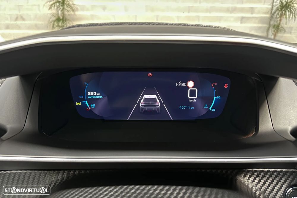 Peugeot 208 1.2 PureTech Allure - 42