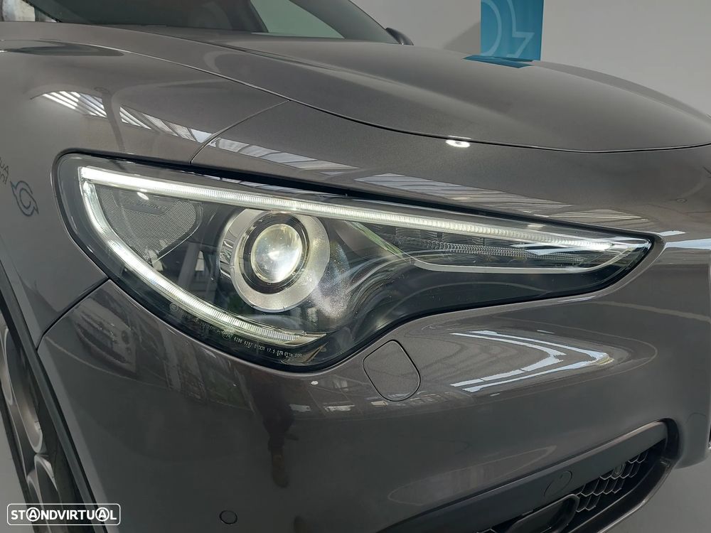 Alfa Romeo Stelvio 2.2 D Sprint AT8 - 56