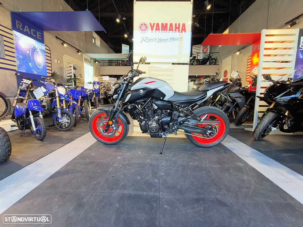 Yamaha MT-07 - 13