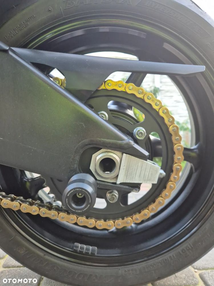 Yamaha R6 - 13