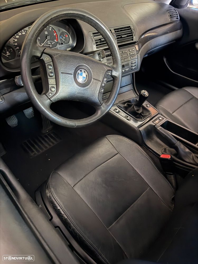 BMW 320 d Touring Séc.XXI - 11