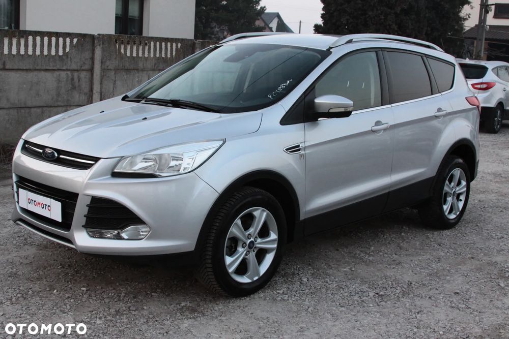 Ford Kuga 2.0 TDCi 2x4 Titanium - 6