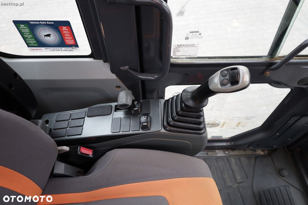 Doosan DX235LCR - 22