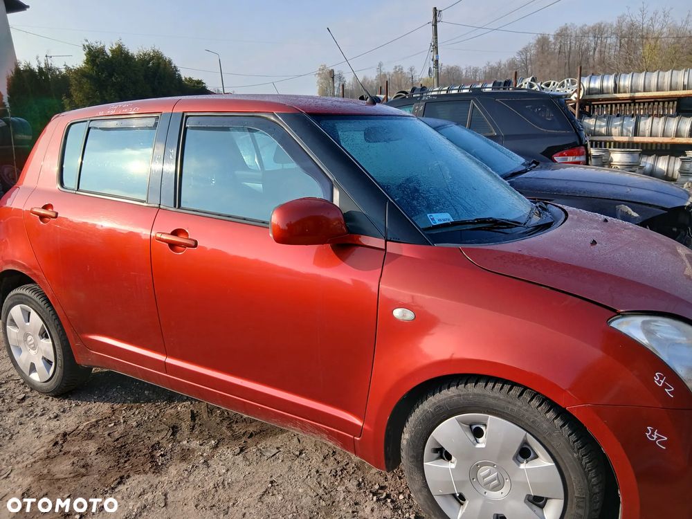 Suzuki Swift 05-  1.3 B M13A ZFS   skrzynia biegów silnik  drzwi  klapa bagażnika błotnik - 1
