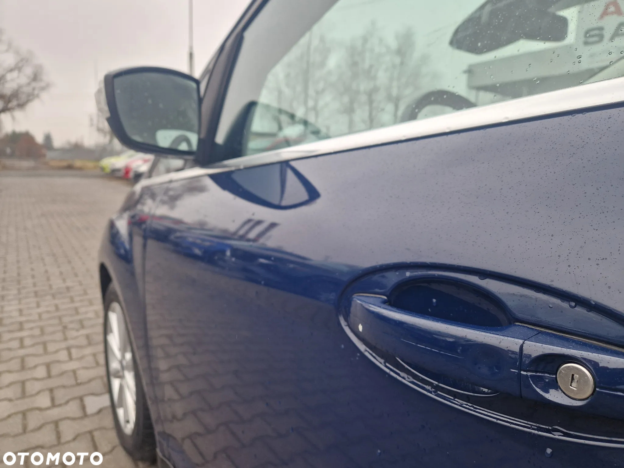 Ford Grand C-MAX - 11