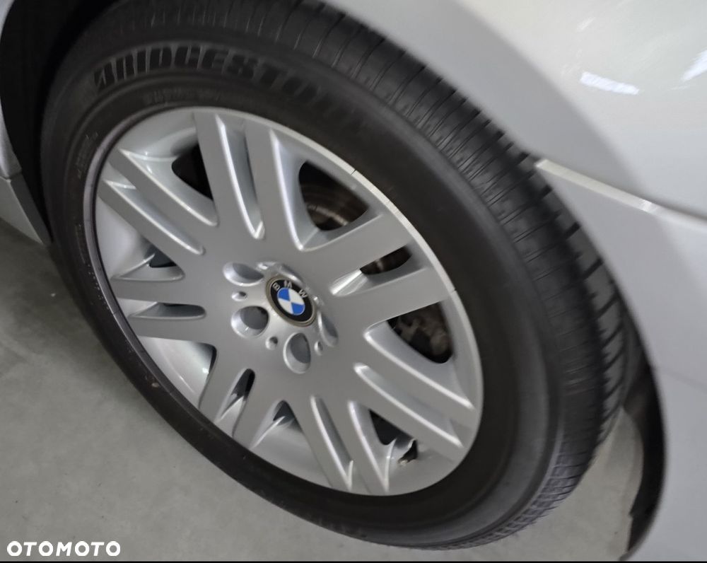 BMW Seria 7 745Li - 30