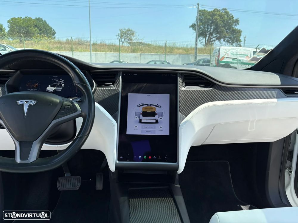Tesla Model X 100D - 9