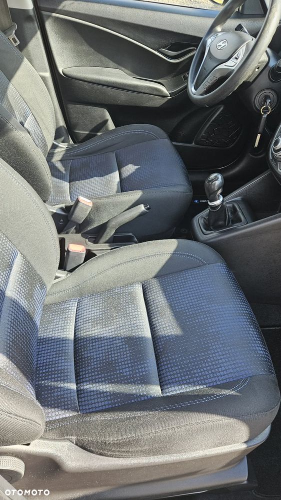 Hyundai ix20 1.4 blue Comfort - 22