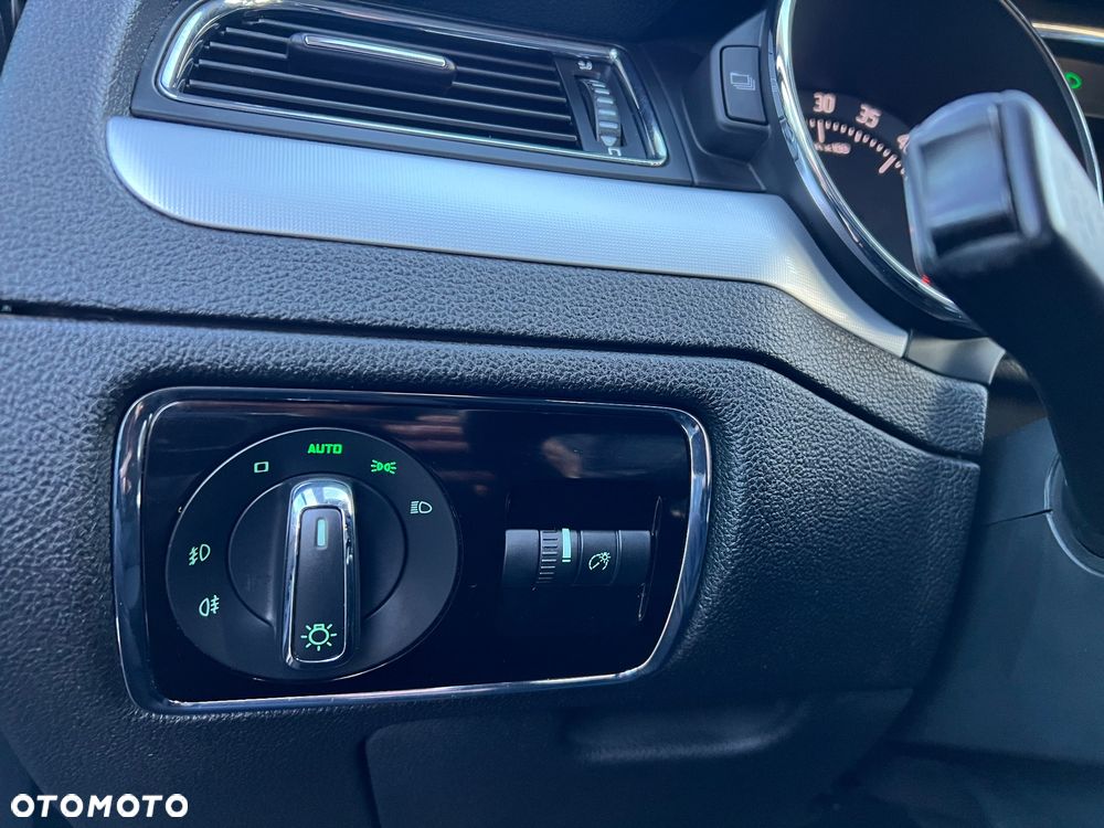 Skoda Superb 2.0 TDI Exclusive - 29