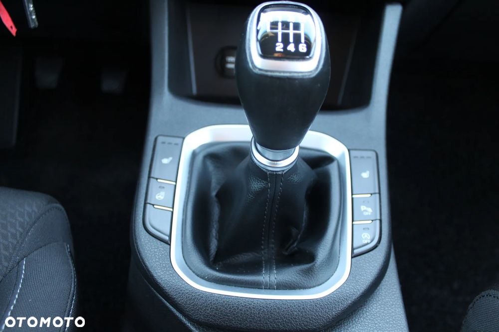 Hyundai i30 1.4 T-GDI Intro Edition - 16