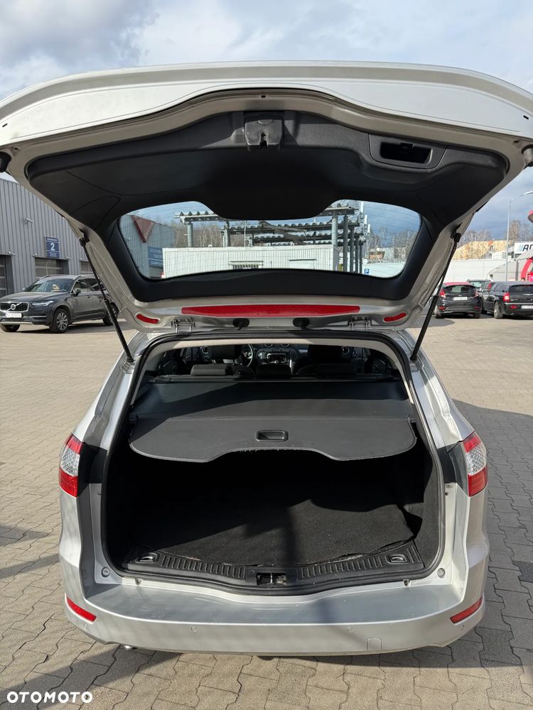 Ford Mondeo 2.0 TDCi Titanium - 17