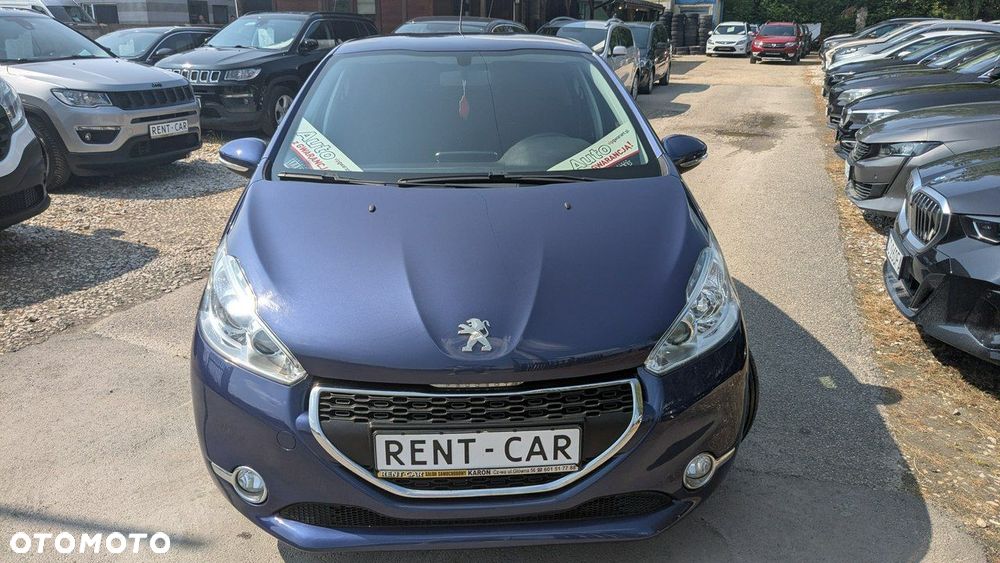 Peugeot 208 - 11