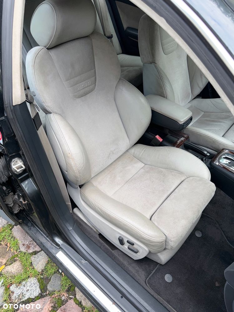 Audi S6 Avant 4.2 Quattro Tiptronic - 24